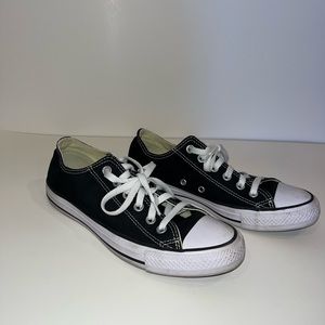 Black lace up converse